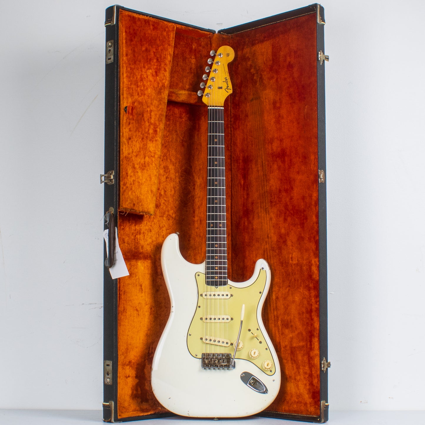 1963 Fender Stratocaster – Body Refin