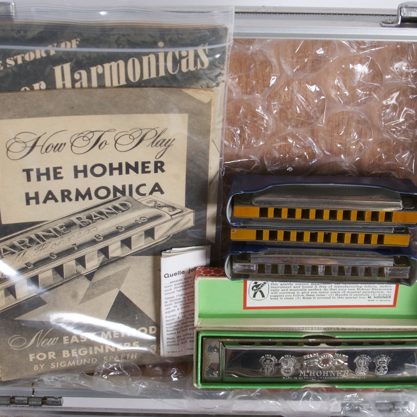 Case of Vintage Harmonicas - Garrett Park Guitars
- 5