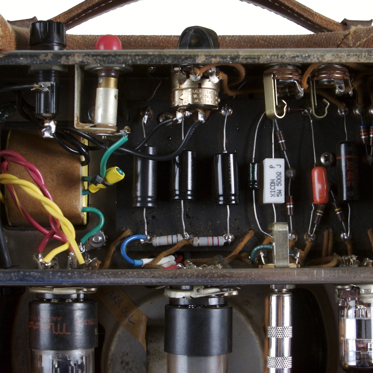 1957 Fender Champ - Garrett Park Guitars
- 5