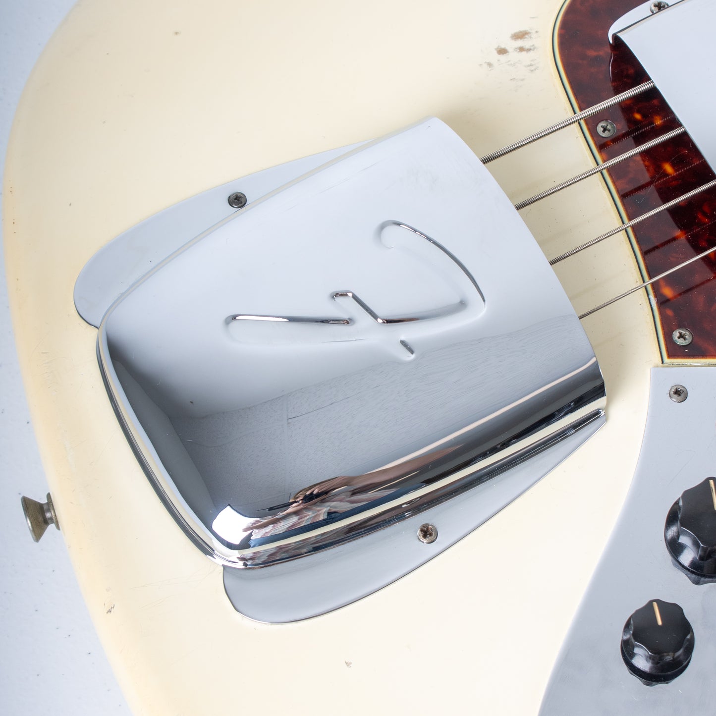 1962 Fender Jazz Bass — Olympic White