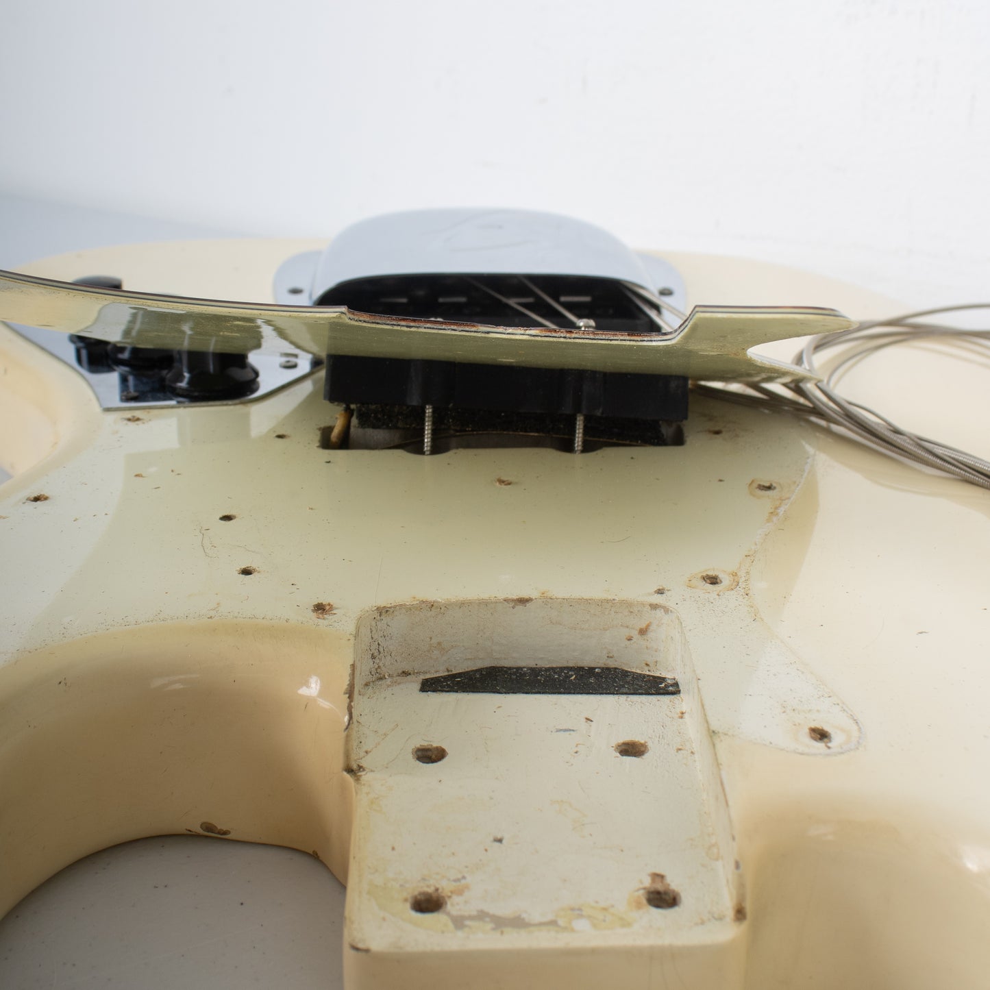 1962 Fender Jazz Bass — Olympic White