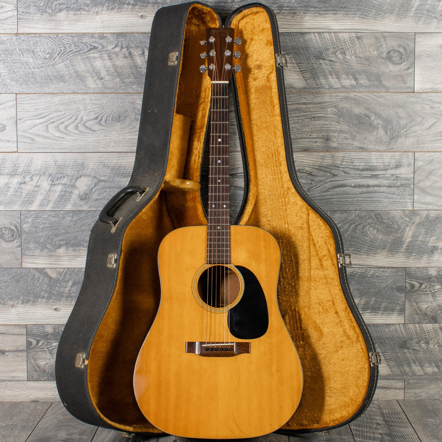 1970 Martin D-18