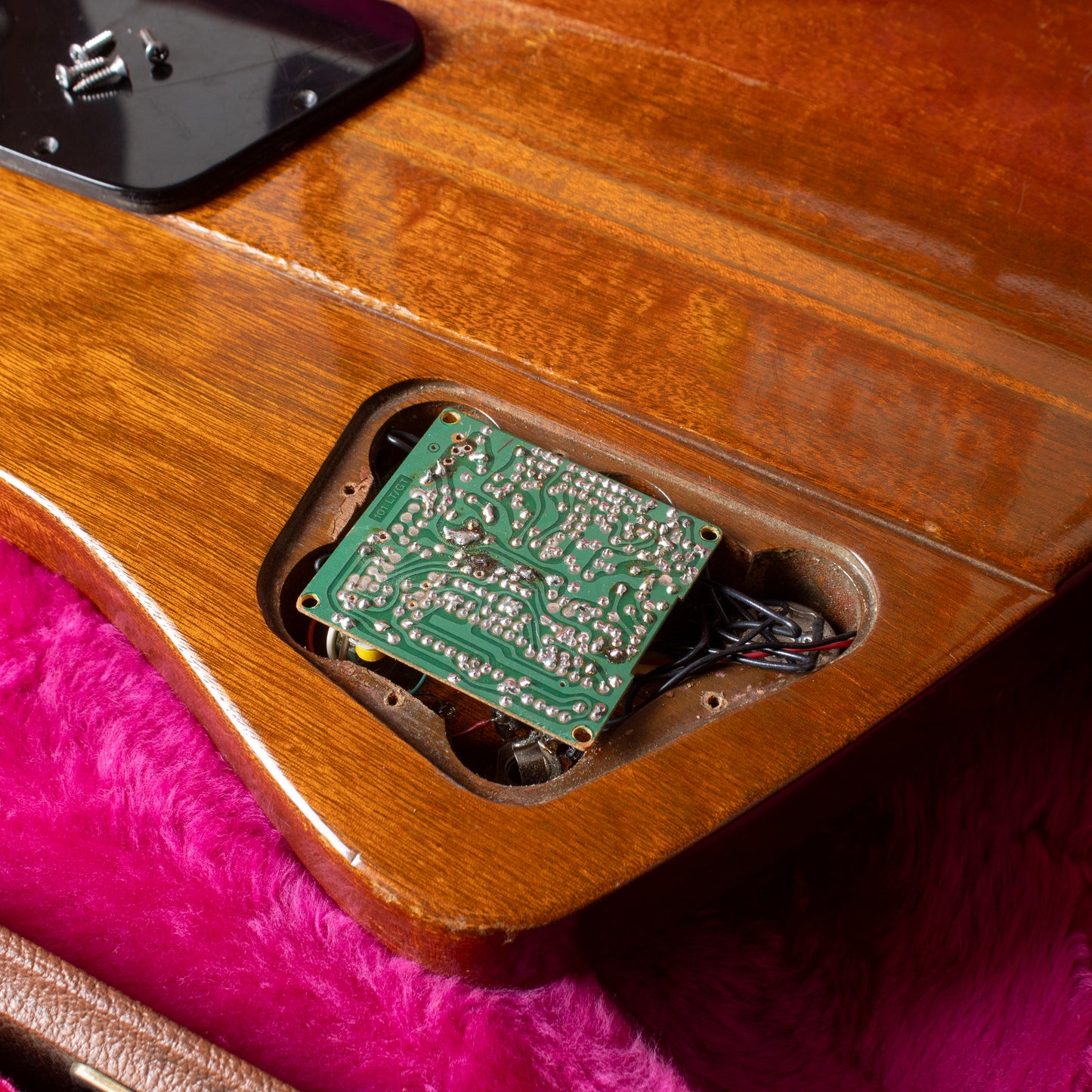 1993 Gibson Thunderbird — Player-Grade