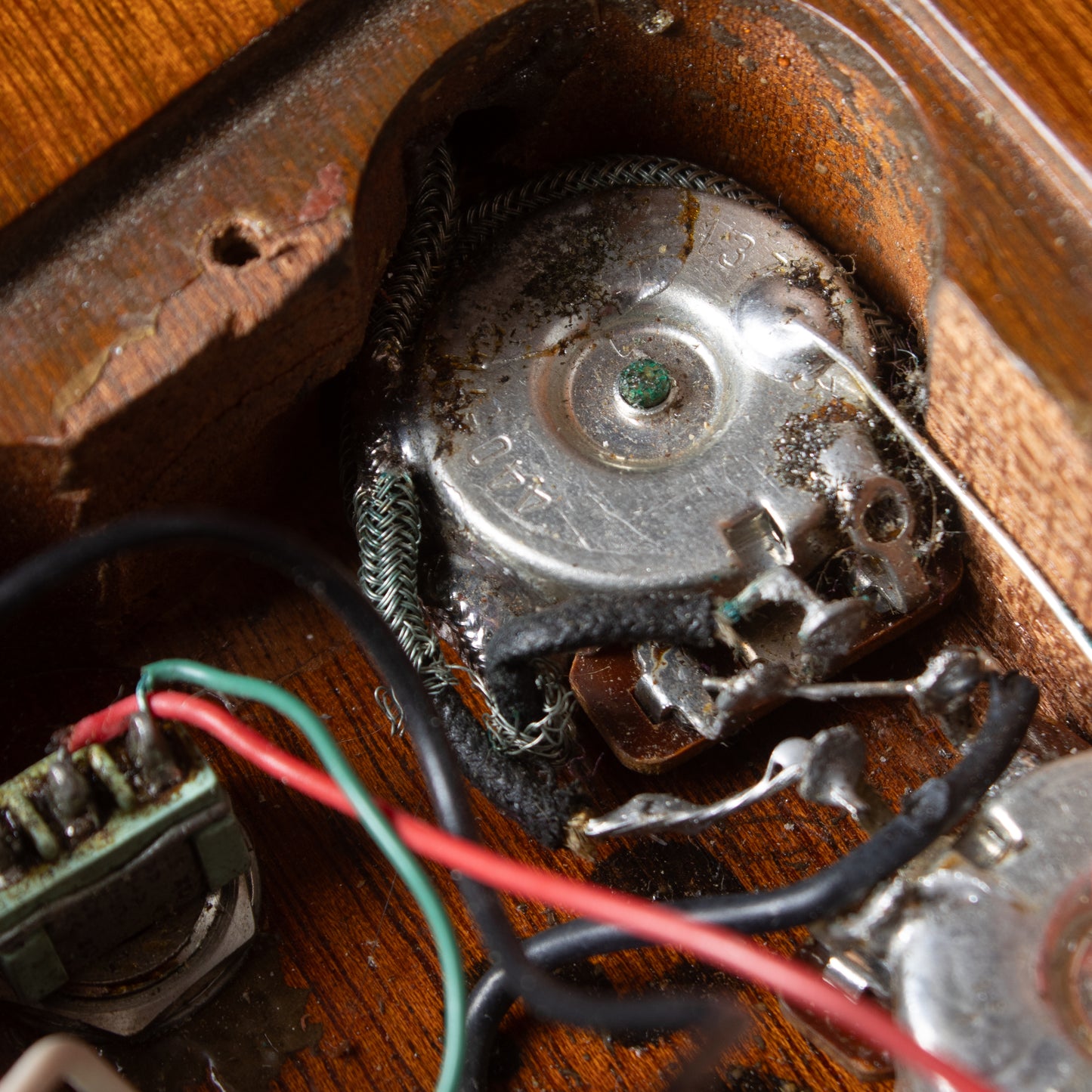 1993 Gibson Thunderbird — Player-Grade