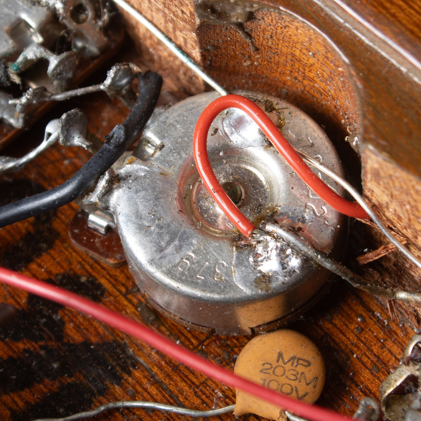 1993 Gibson Thunderbird — Player-Grade