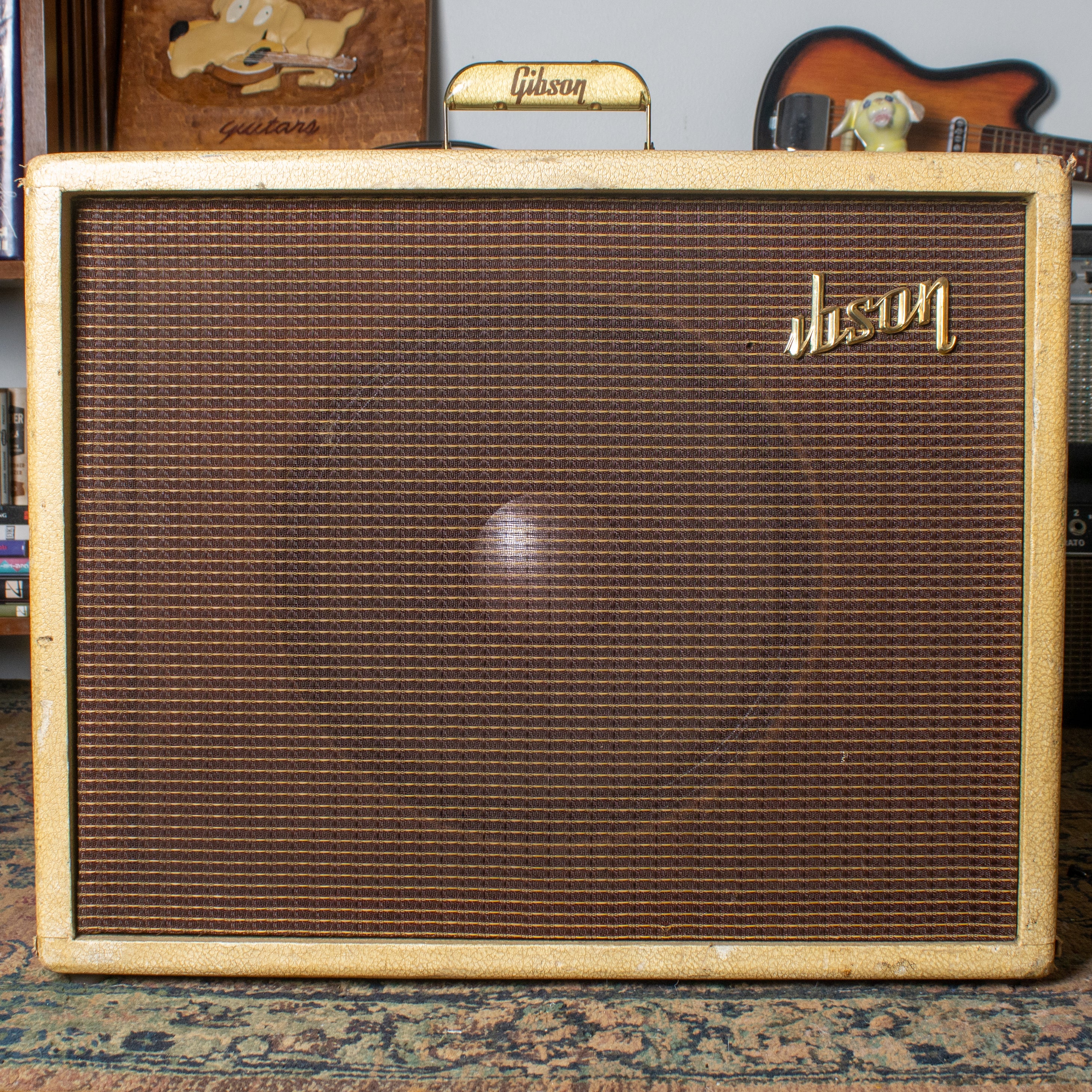 1961 Gibson Discoverer Tremolo (GA-8T) – Garrett Park Guitars