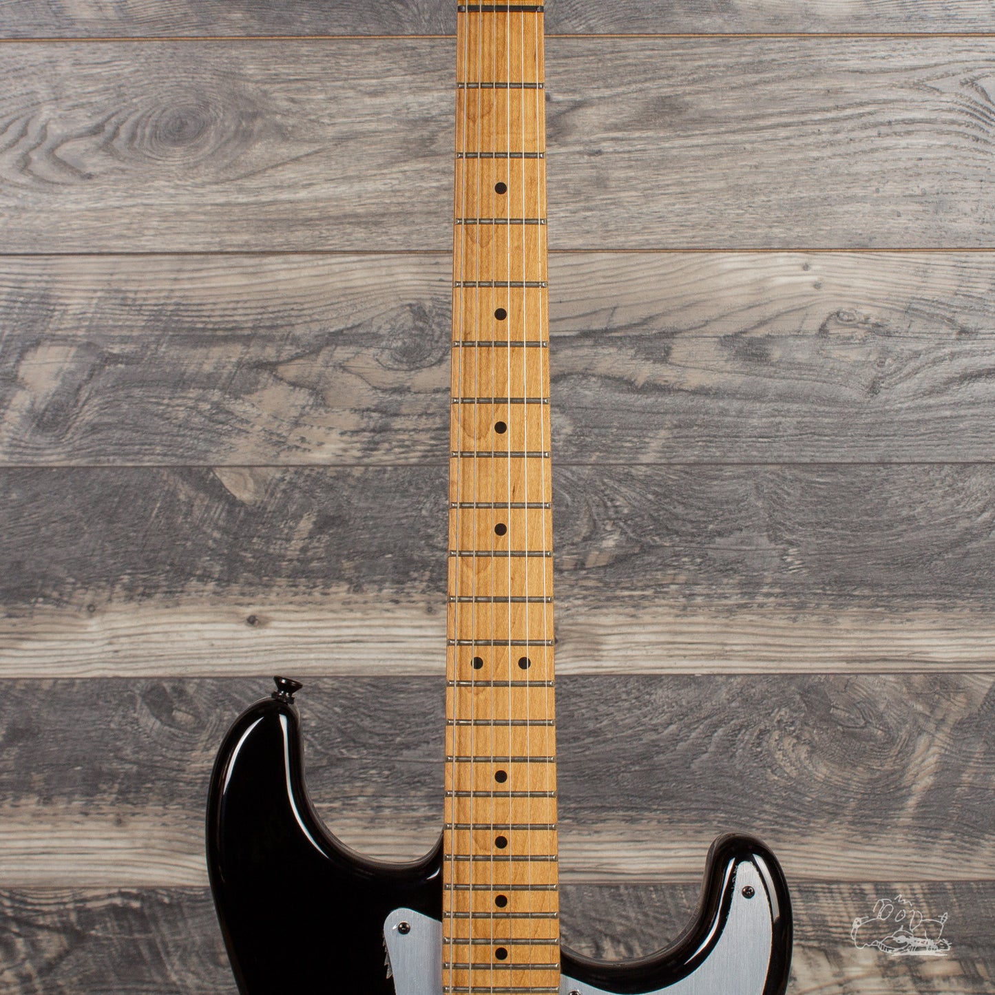 Squier Contemporary Stratocaster® Special, Roasted Maple Fingerboard, Silver Anodized Pickguard, Black (Blemished)