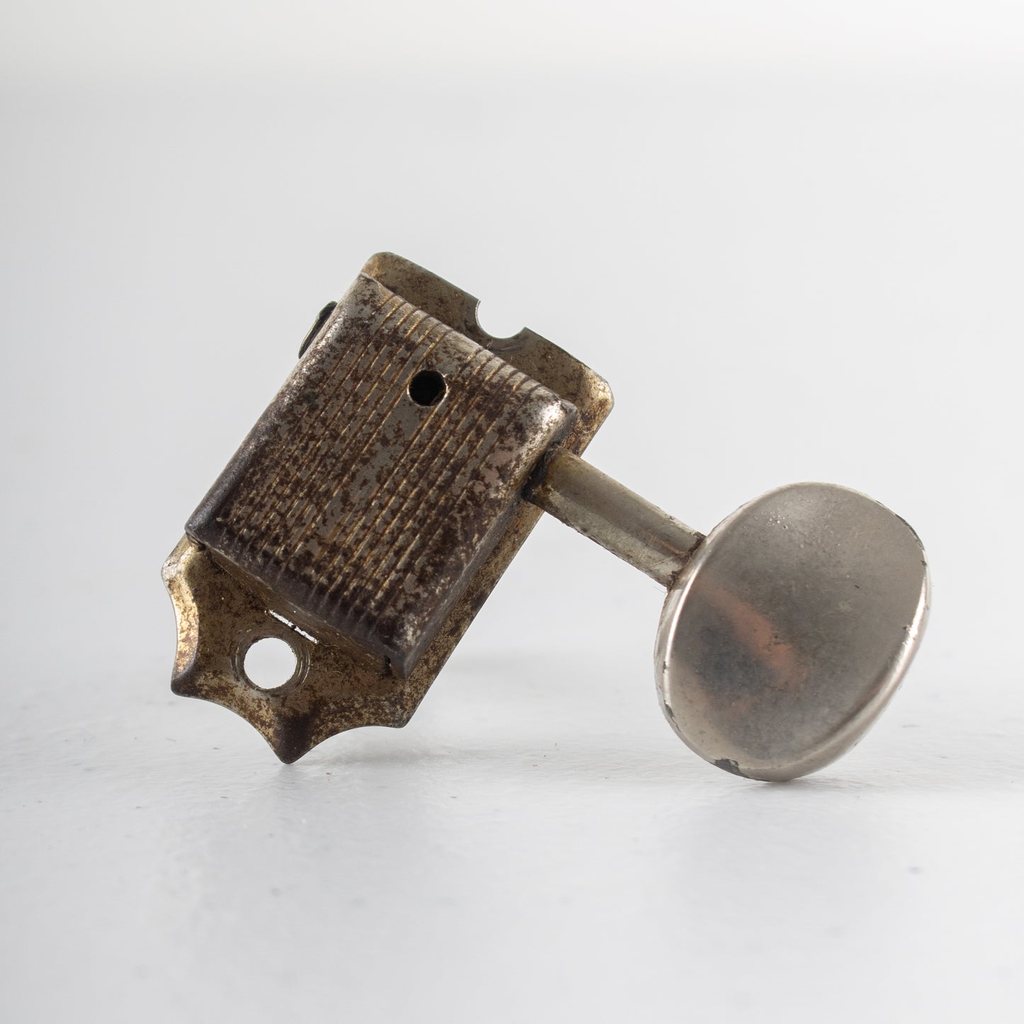 1953-1956 Kluson Deluxe No-Line Inline Tuner — Patent Applied