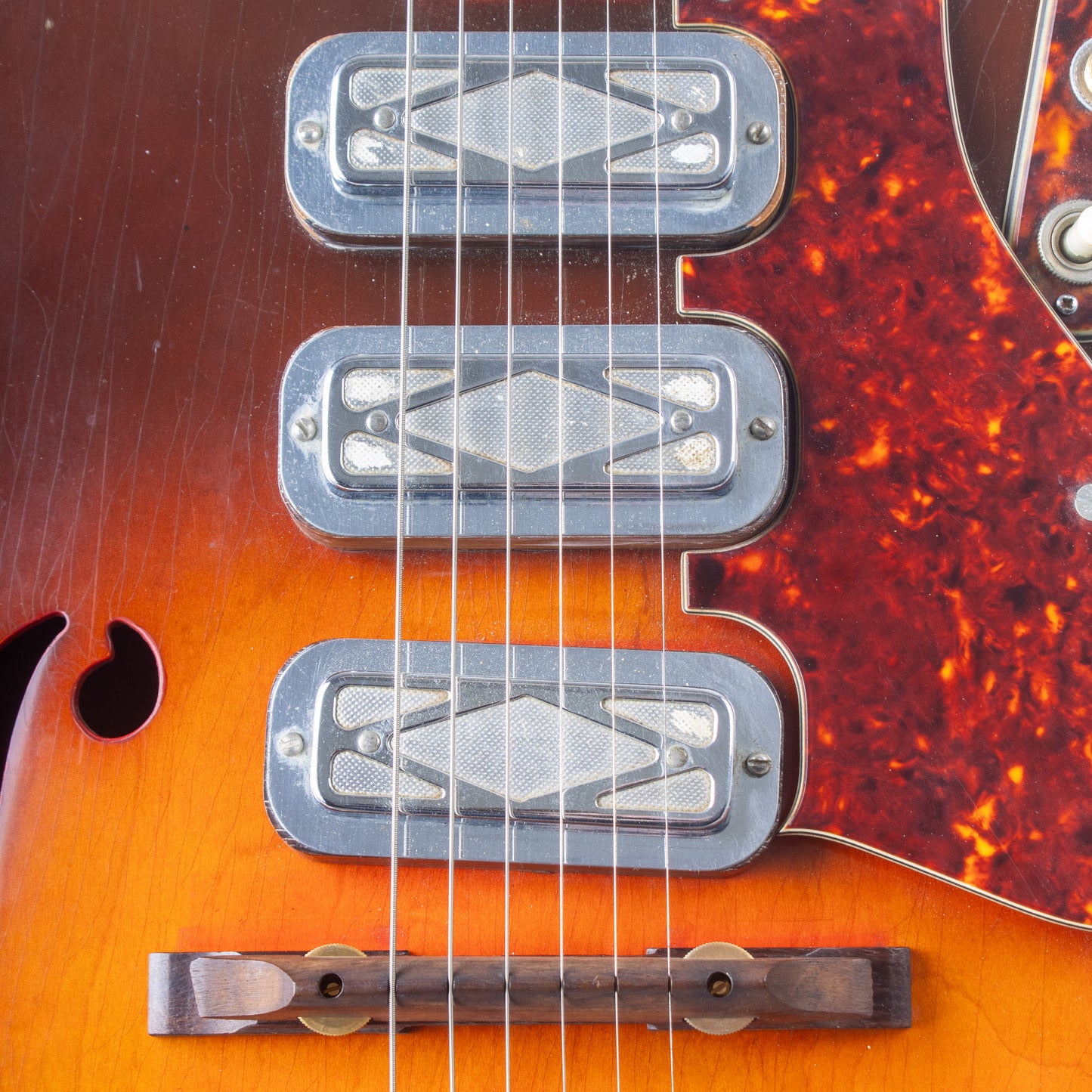 1964 Harmony Silvertone H1454