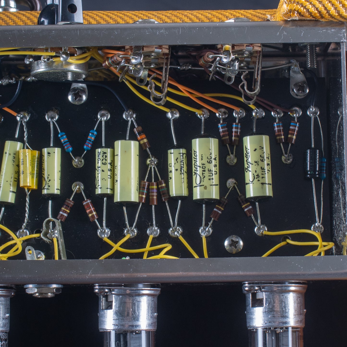 Tweed Tremolo Combo Inspired by the 5E9 Design