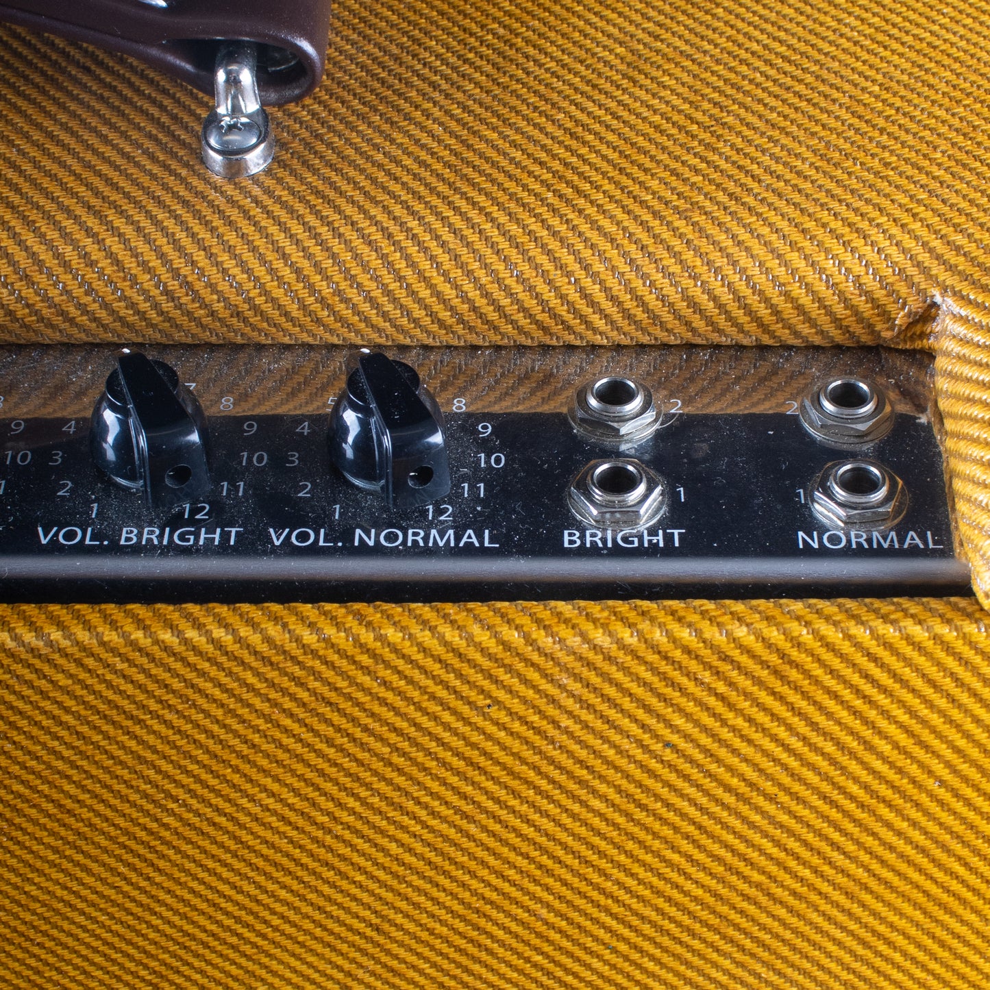 Tweed Tremolo Combo Inspired by the 5E9 Design