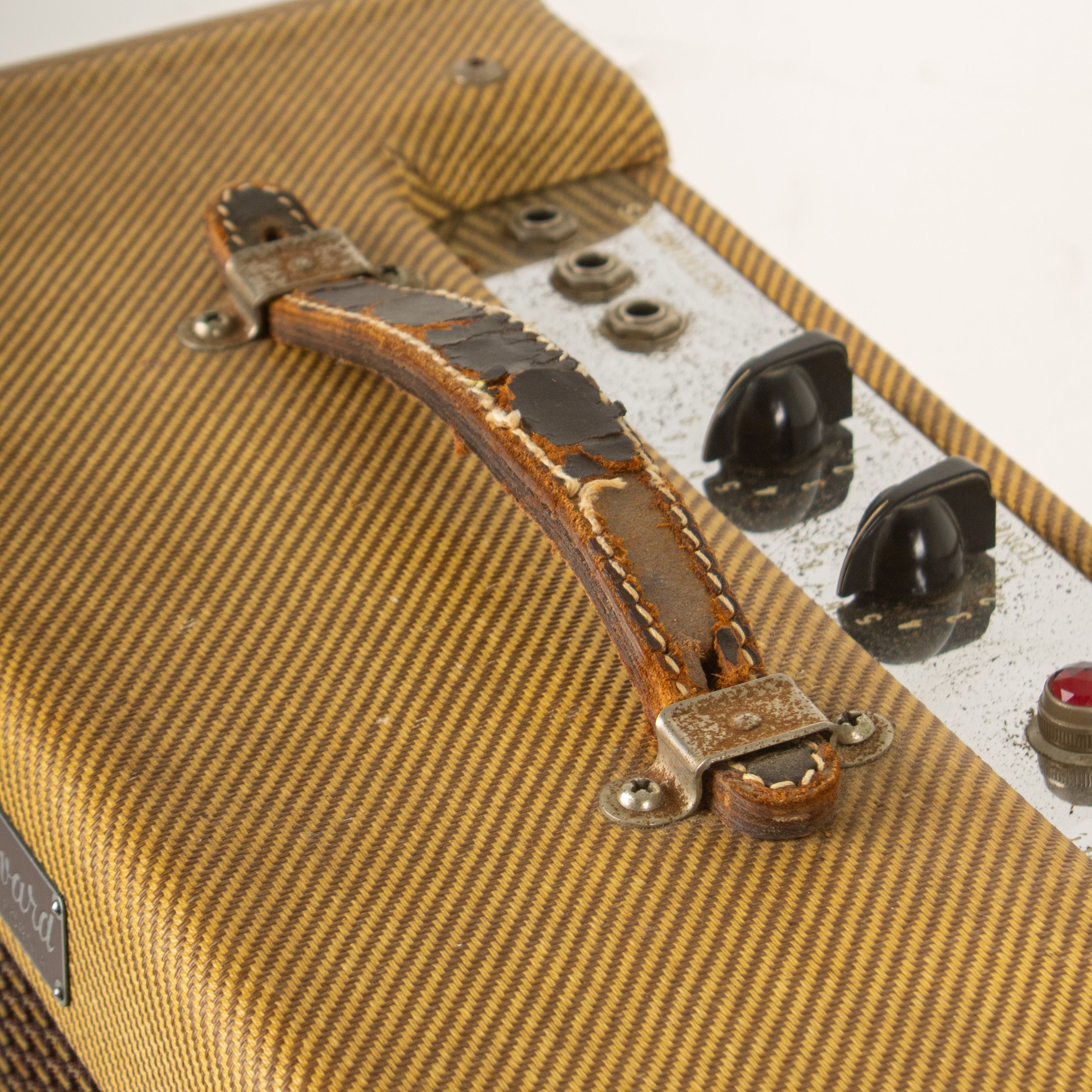 1960 Fender Harvard 5F10 – Garrett Park Guitars