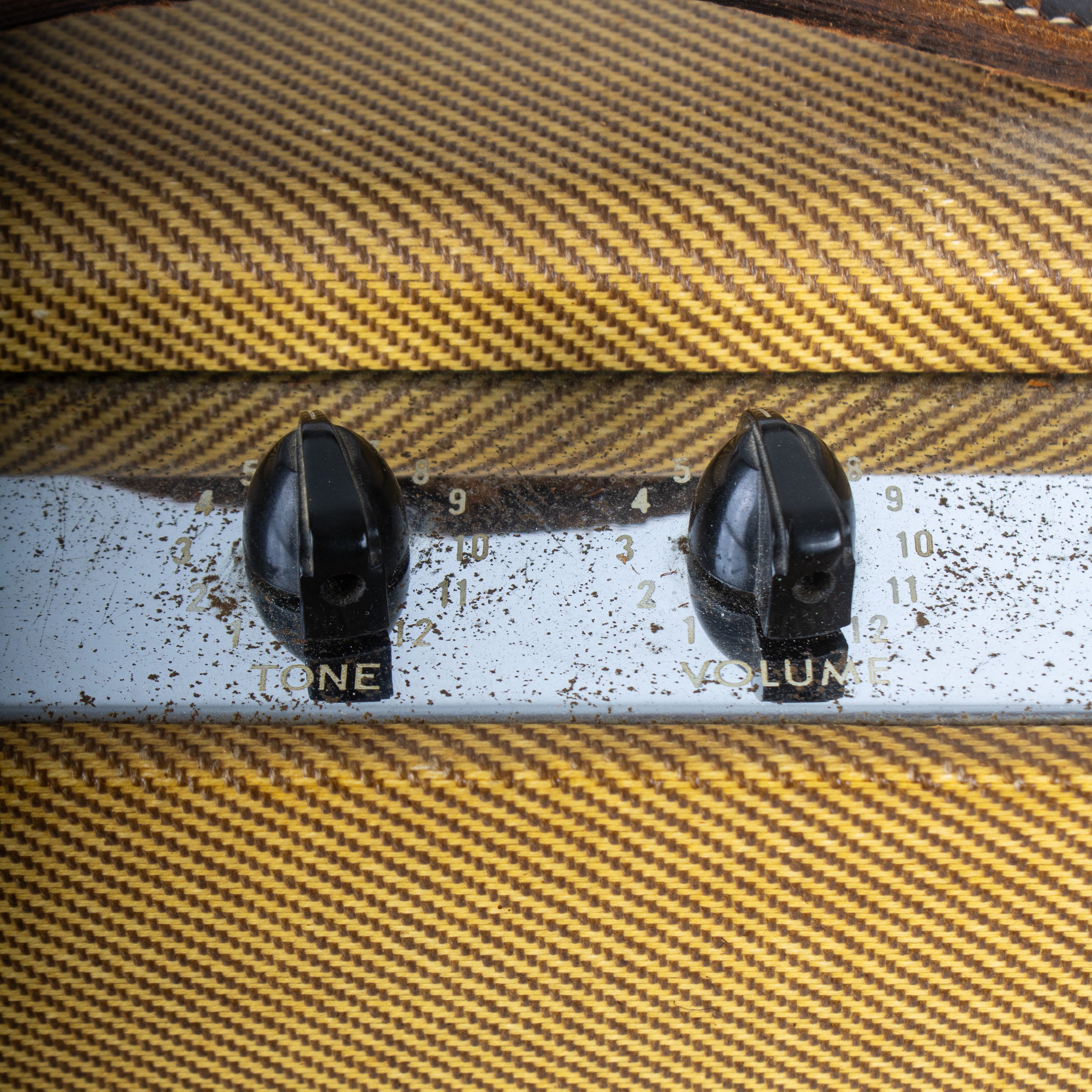 1960 Fender Harvard 5F10 – Garrett Park Guitars