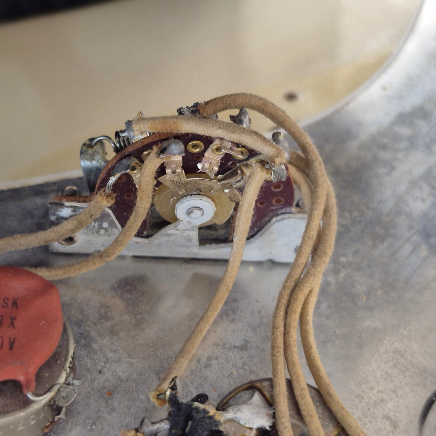 1965 Fender Stratocaster - Original Olympic White