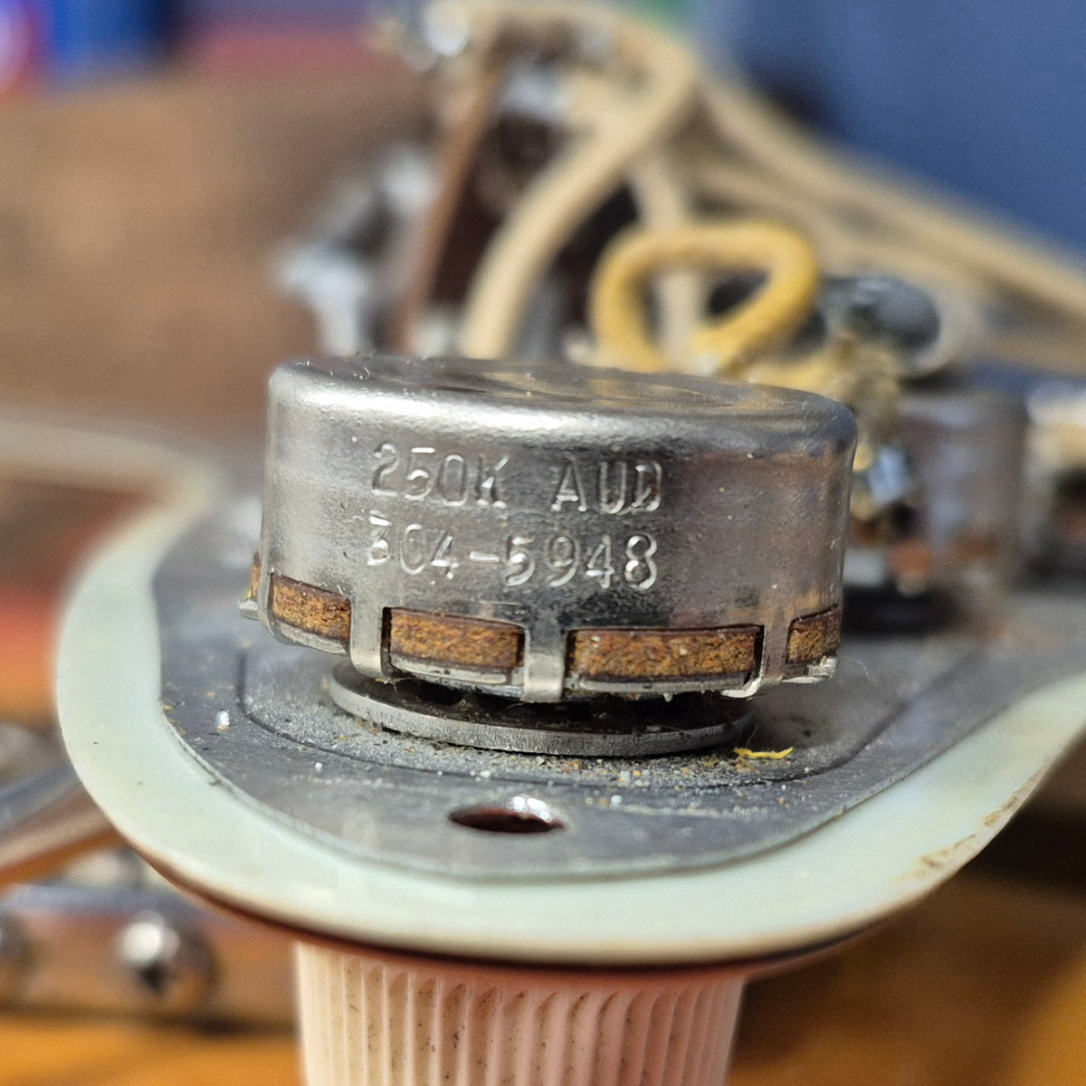 1959 Fender Stratocaster – Factory Refinish
