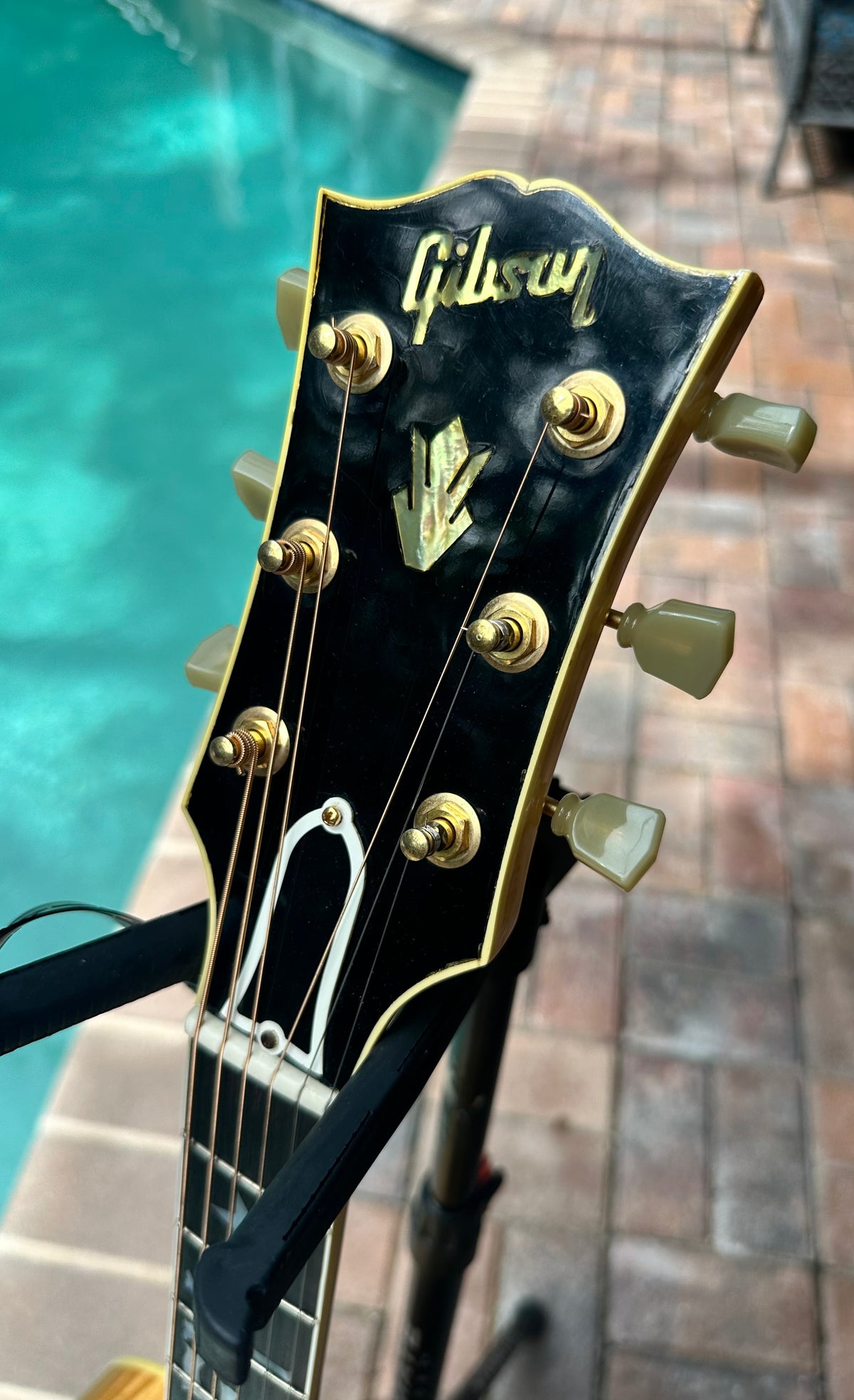 1997 Gibson Elvis Presley SJ-200 – #139/250