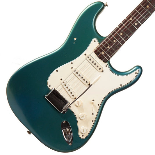 1965 FENDER STRATOCASTER, LAKE PLACID BLUE - Garrett Park Guitars
 - 1