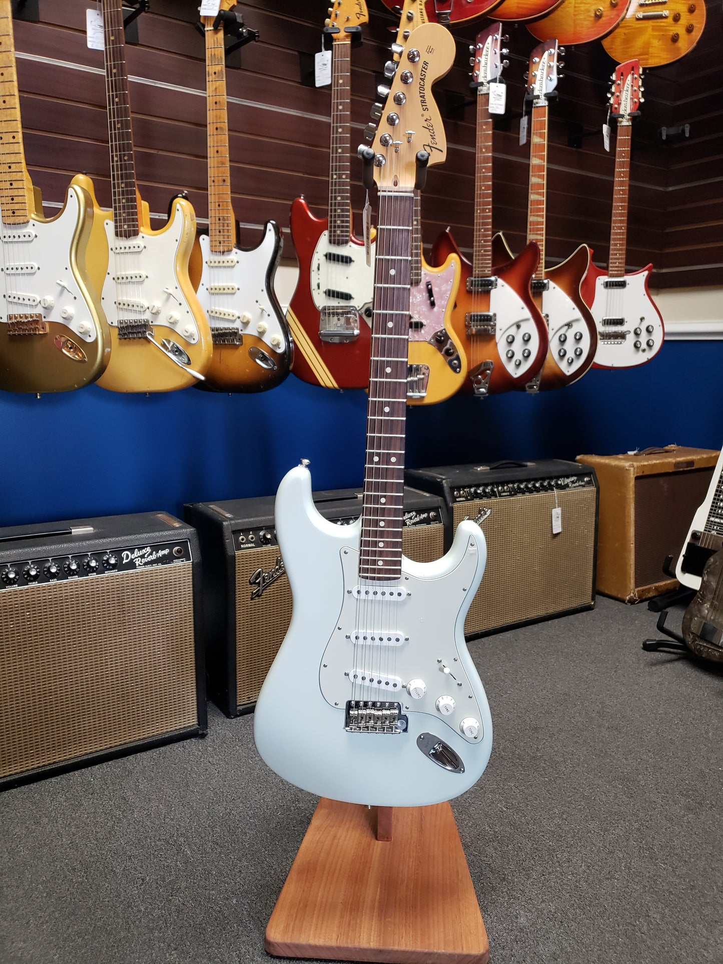 Fender American Special Stratocaster in Sonic Blue