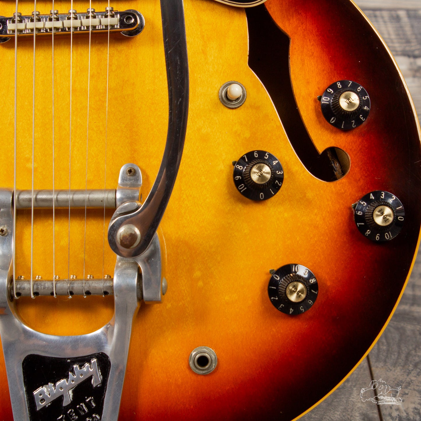 1968 Gibson ES-335 - Tobacco Burst with Factory Bigsby