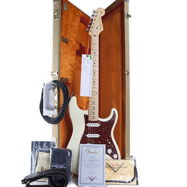 2013 Fender CS '55 Stratocaster Closet Classic, Vintage White - Garrett Park Guitars
 - 11