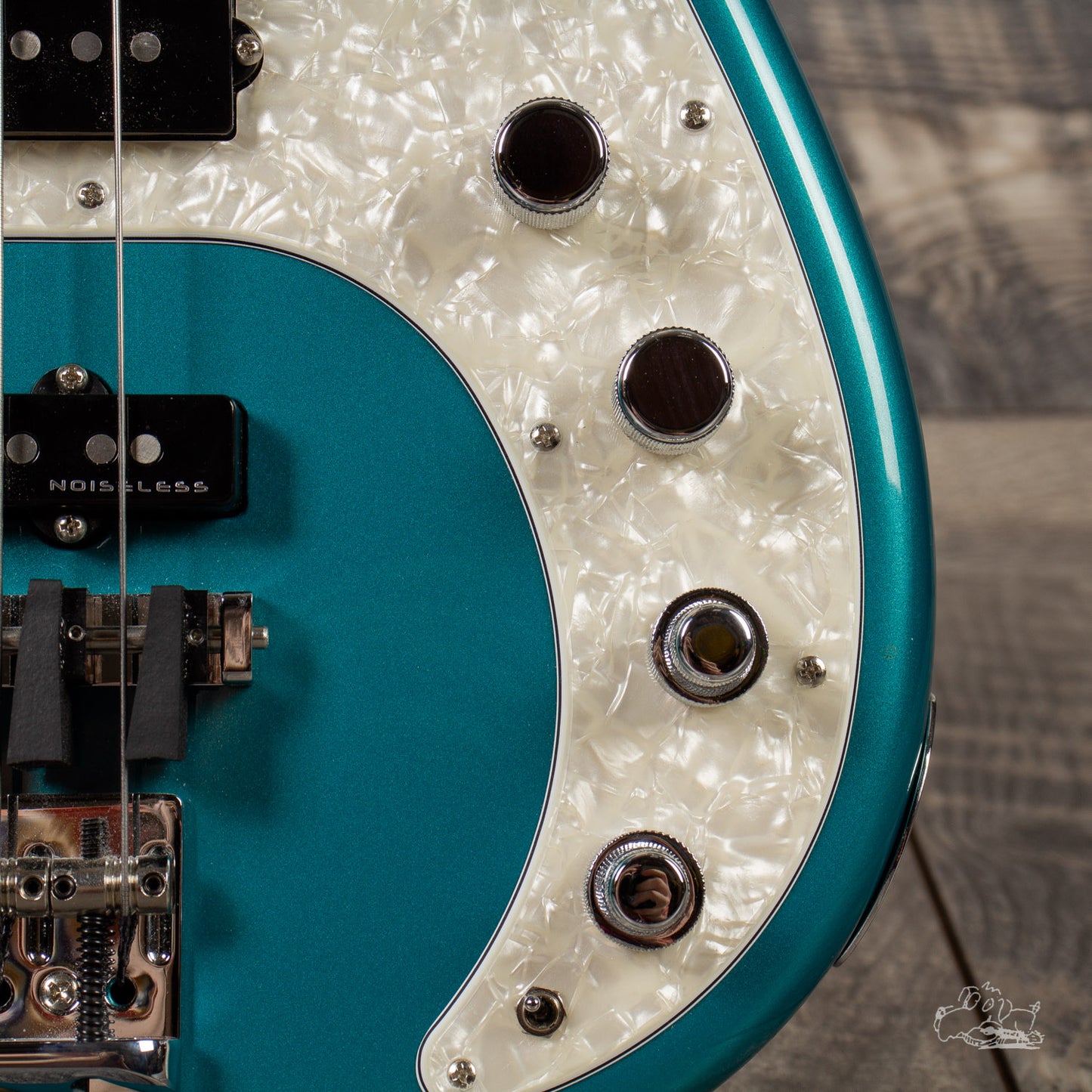 2018 Fender American Elite Precision Bass - Ocean Turquoise