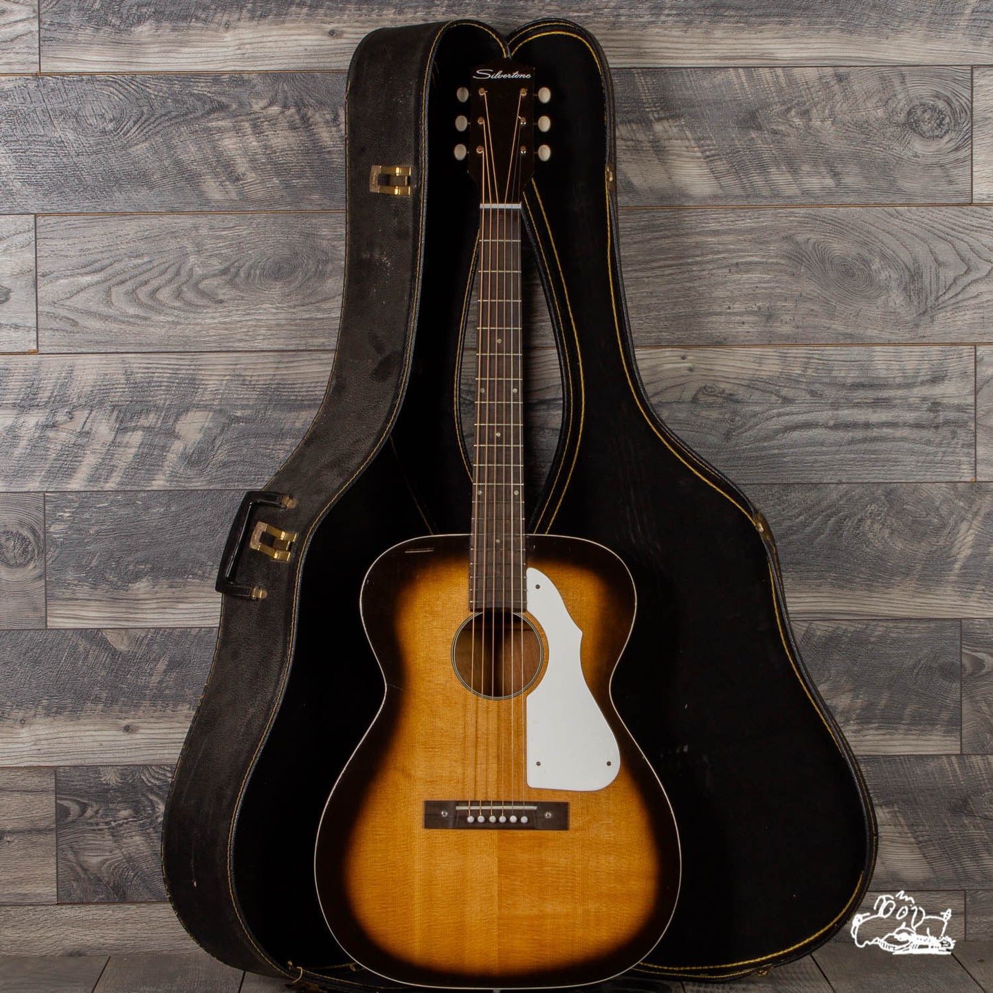 Silvertone H621 Acoustic Guitar