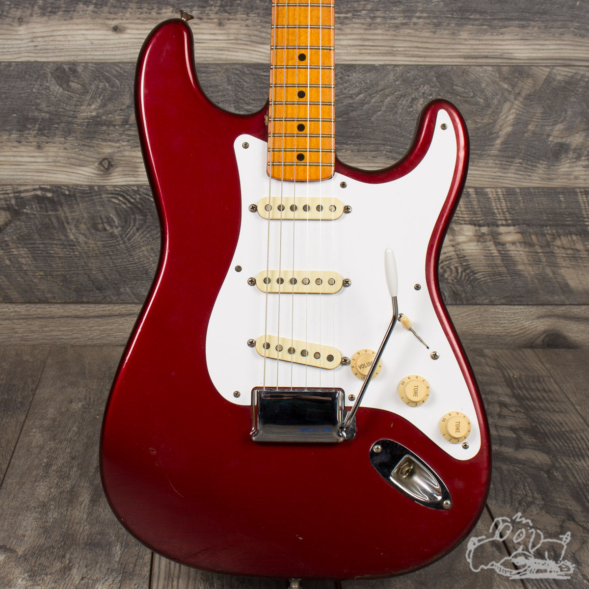 1988 Fender American Vintage Reissue '57 Stratocaster - Candy Apple Red