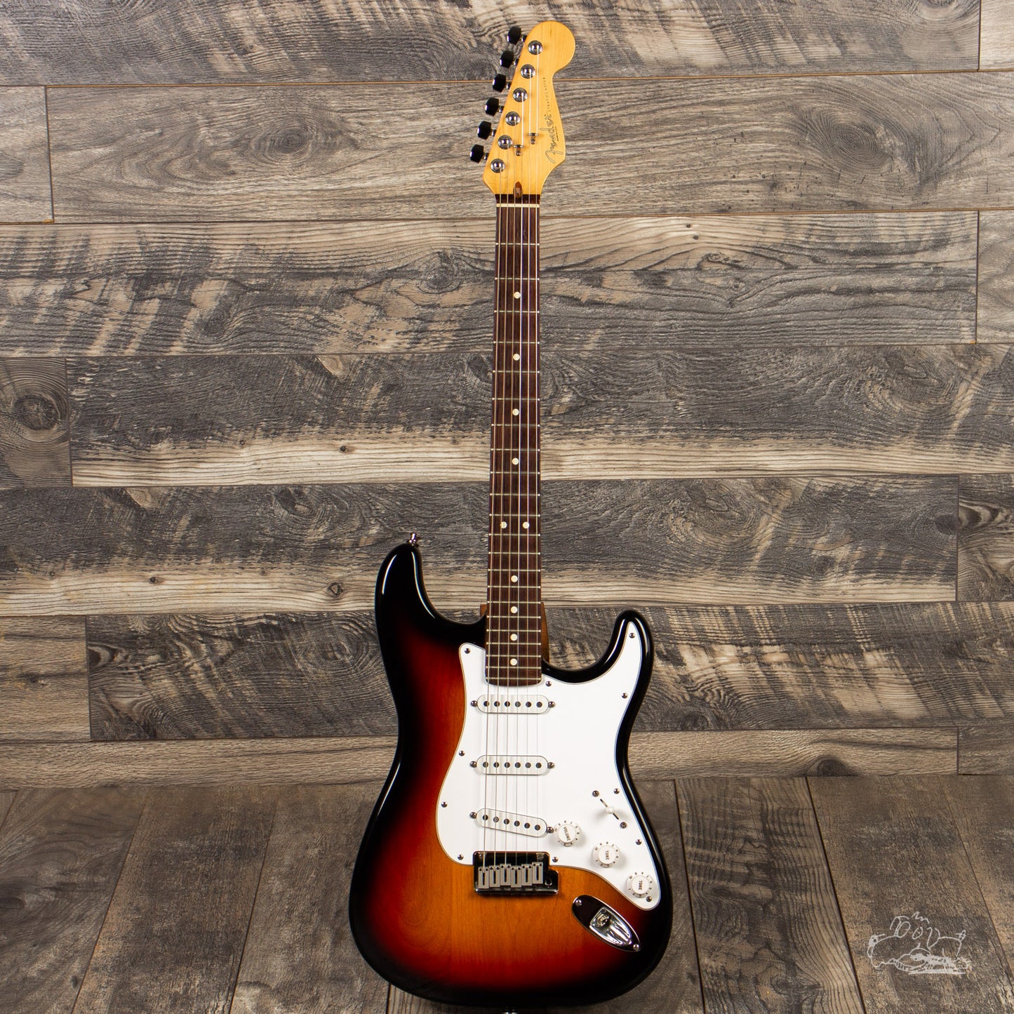 1998/1999 Fender American Standard Stratocaster w/ Deluxe Molded Case - Near Mint!