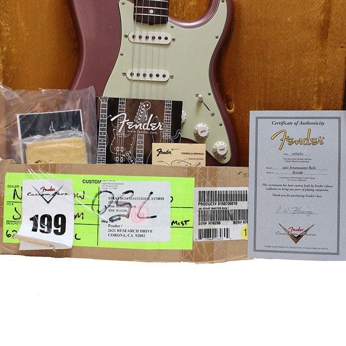 2002 Fender Custom Shop '62 Relic Stratocaster Masterbuilt - Garrett Park Guitars
 - 11