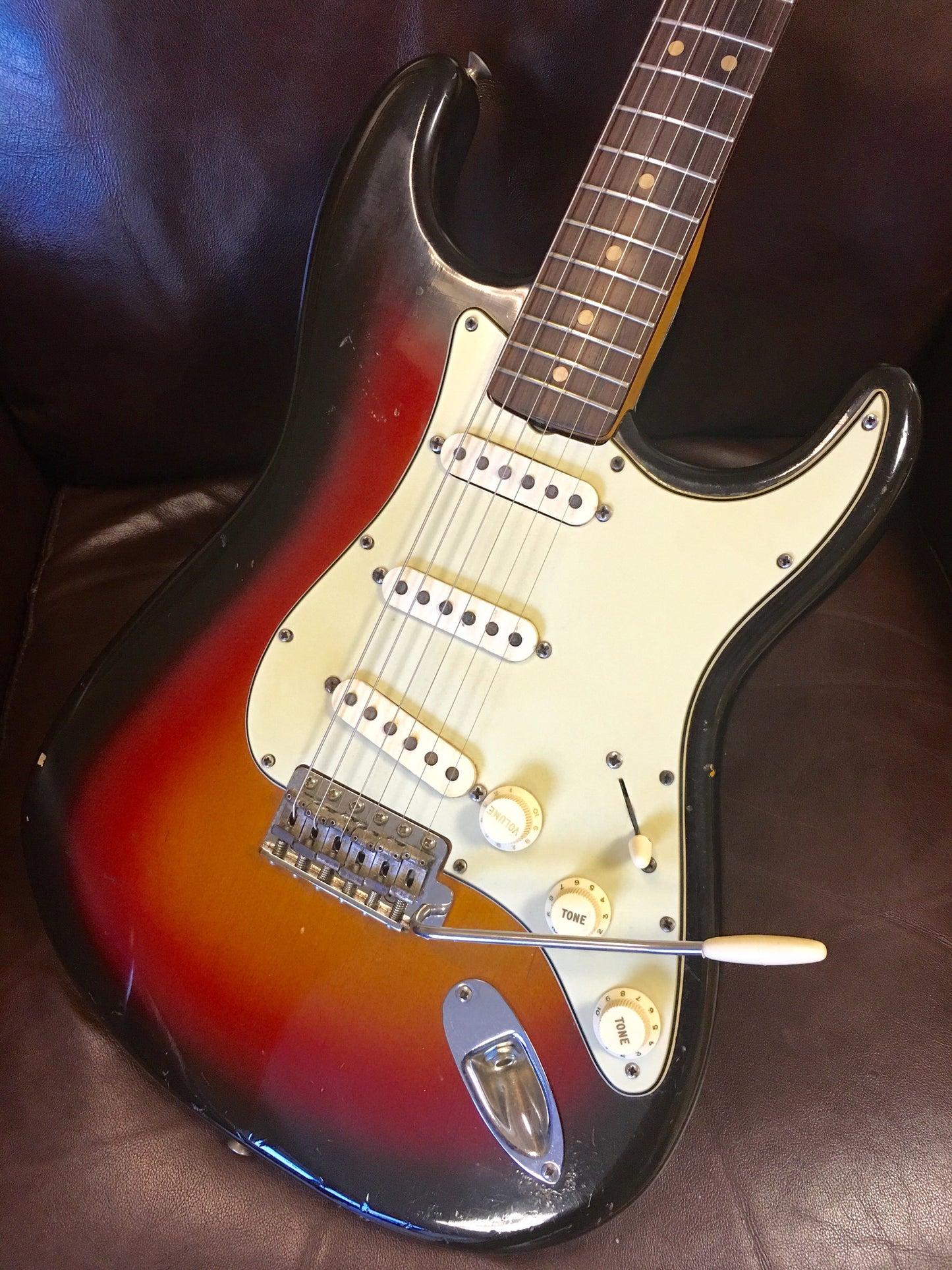 1964 Fender Stratocaster - Garrett Park Guitars
 - 7