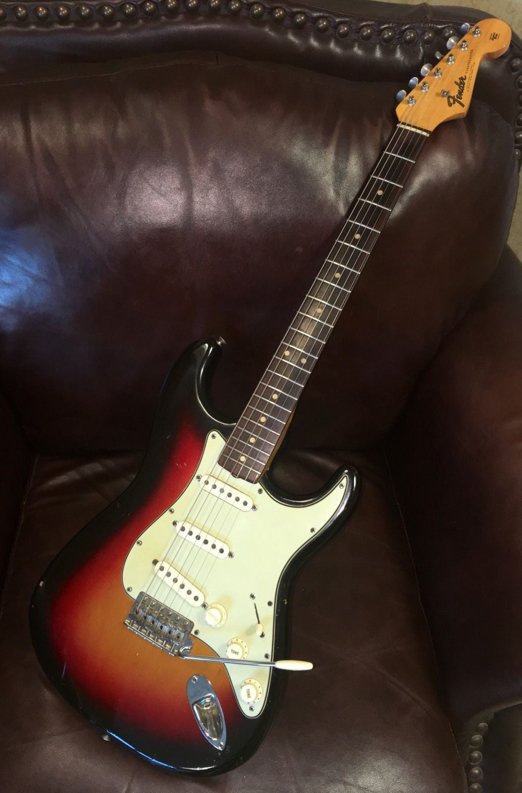 1964 Fender Stratocaster - Garrett Park Guitars
 - 11